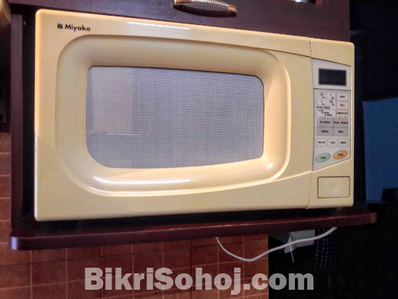 Microwave  oven